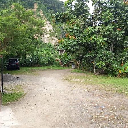 Canyon Jungle Stay Bukittinggi Εξωτερικό φωτογραφία