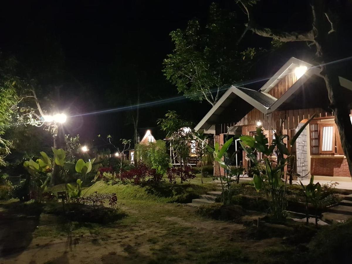 Canyon Jungle Stay Bukittinggi Εξωτερικό φωτογραφία
