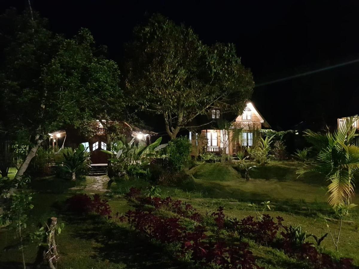 Canyon Jungle Stay Bukittinggi Εξωτερικό φωτογραφία